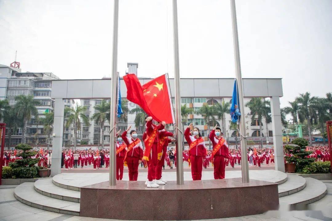 迷人的妖精